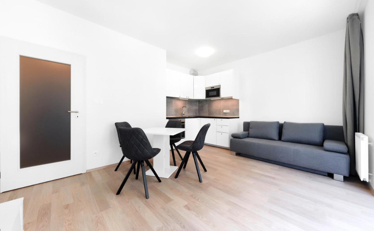 Residence Port Karolina Прага Экстерьер фото