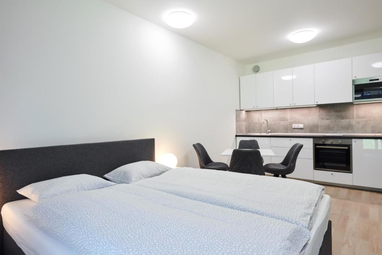 Residence Port Karolina Прага Экстерьер фото