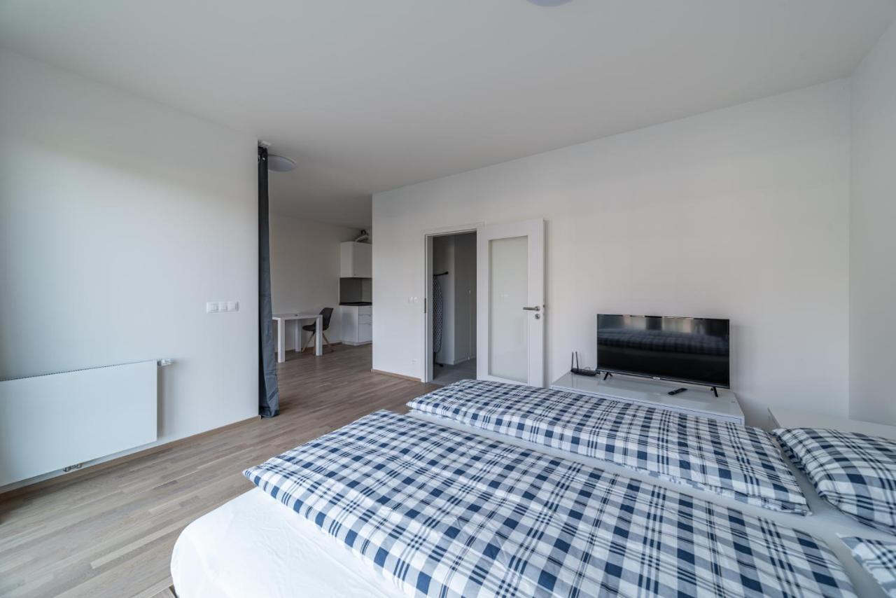 Residence Port Karolina Прага Экстерьер фото